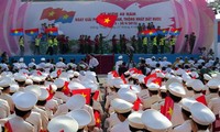 越南各地纷纷举行南方解放国家统一40周年纪念活动