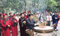 越南国家主席张晋创出席2015年雄王祭祖大典