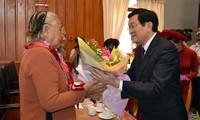 张晋创出席在隆安省举行的南方解放国家统一40周年纪念会