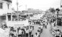 越南国家统一40周年纪念活动在世界各国举行 