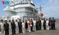 日本海岸警卫队船只访问越南岘港市
