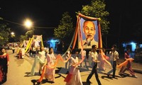 义安省举行切实活动 纪念胡志明主席诞辰125周年