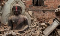 尼泊尔最新一次地震：1100多人死伤