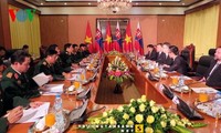越南国家主席张晋创会见斯洛伐克国防部长格尔瓦奇