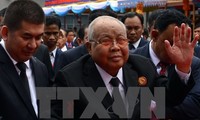 越南党政领导人就柬埔寨参议院议长谢辛逝世向柬领导人致慰问电