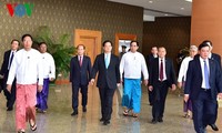 越南政府总理阮晋勇抵达缅甸