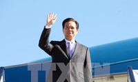 越南政府总理阮晋勇出席在缅甸举行的系列峰会