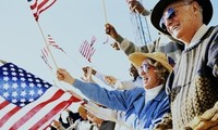 纪念美国国庆和越美关系正常化20周年活动举行