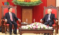 越共中央总书记阮富仲会见中国国务院副总理张高丽