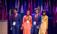参加第26届国际生物学奥林匹克竞赛的越南四名学生全部获奖