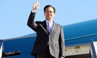 阮晋勇总理对泰国进行正式访问并出席越泰第三次联合内阁会议