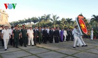 阮晋勇总理出席在坚江省举行的荣军烈士节纪念活动