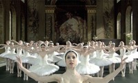 俄罗斯芭蕾舞剧院的多媒体3D布景芭蕾舞剧《天鹅湖》即将在河内上演