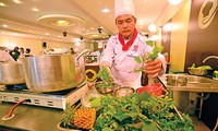 越南“2015年金勺”厨艺大赛中北部初赛在岘港市举行