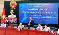 越南海防市举行人类行为对东海产生的消极影响研讨会