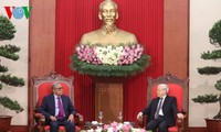 越共中央总书记阮富仲会见孟加拉国总统哈米德