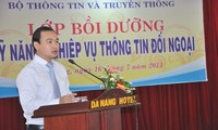 与越南驻外代表机构配合开展对外信息工作
