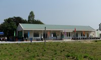  美国嘉吉公司援助越南建学校