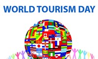 越南响应题为“十亿游客十亿个机会”的2015年世界旅游日