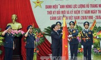 张晋创出席越南海警成立17周年活动
