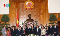 越南政府副总理阮春福会见美国企业代表团