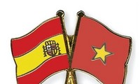 越南外交部副部长裴青山在西班牙共同主持政治磋商
