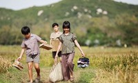 越南影片《绿地黄花》在中国丝绸之路国际电影节上喜获最佳故事片奖