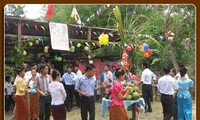 西南部指导委员会看望高棉族僧众和政策优抚家庭并祝贺报孝节
