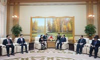 越南共产党代表团访问朝鲜