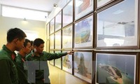 越南海洋岛屿主权图片和资料展在山萝省举行