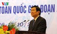 越南全国乡坊镇祖国阵线主席模范表彰会
