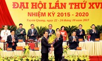 越南党和国家领导人出席指导宣光省与承天顺化省党代会