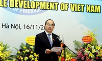 越友联举行外国非政府组织表彰会