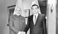 中国与印度促进双边关系