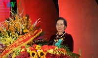 越南国家政治-真实出版社传统日七十周年纪念典礼在河内举行