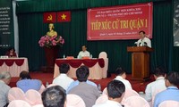 越南国家主席张晋创与胡志明市选民接触