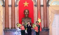 越南国家主席张晋创颁布越南人民军三名将官晋升军衔决定