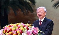 越南共产党第十一届中央委员会第十三次全体会议开幕