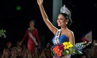 菲律宾佳丽荣膺2015年环球小姐