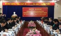 越南高平省与中国广西百色市推动口岸经济发展