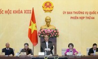 越南国会常委会第44次会议继续举行