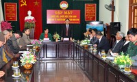 越南各地向神职人员、侨胞和艺术人士拜年
