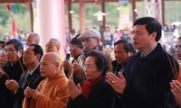越南国家副主席阮氏缘出席2016年卧云寺春季庙会