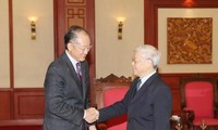 世界银行承诺支持越南发展事业