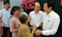 越南国家主席张晋创接触胡志明市第一郡选民