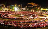安沛省2016年芒炉旅游文化周和穆庚寨梯田旅游文化周开幕