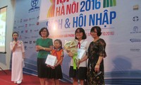 越南27名学生被授予首都阅读文化大使称号