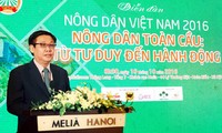 越南政府副总理王庭惠出席2016年第一次越南农民论坛