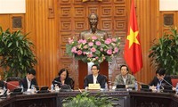 越南政府副总理武德担：加强全国老年人保健工作