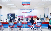 VietinBank向胡市工业和配套工业领域发展生产提供总额10万亿越盾授信